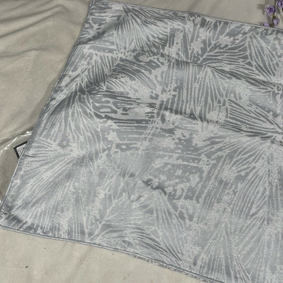 NIB [ 1‎ Standard ] Pillow Sham for Hudson Park Flora - Picture 6 of 12